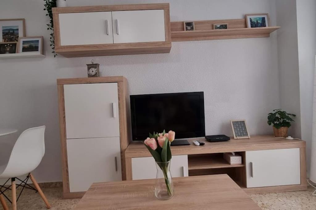 Piso Puerta Del Angel Apartment Jaen Ngoại thất bức ảnh