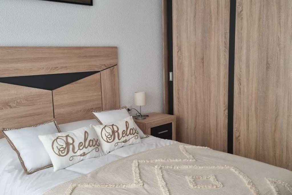 Piso Puerta Del Angel Apartment Jaen Ngoại thất bức ảnh