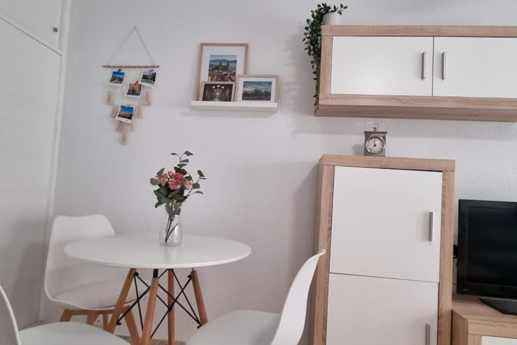 Piso Puerta Del Angel Apartment Jaen Ngoại thất bức ảnh